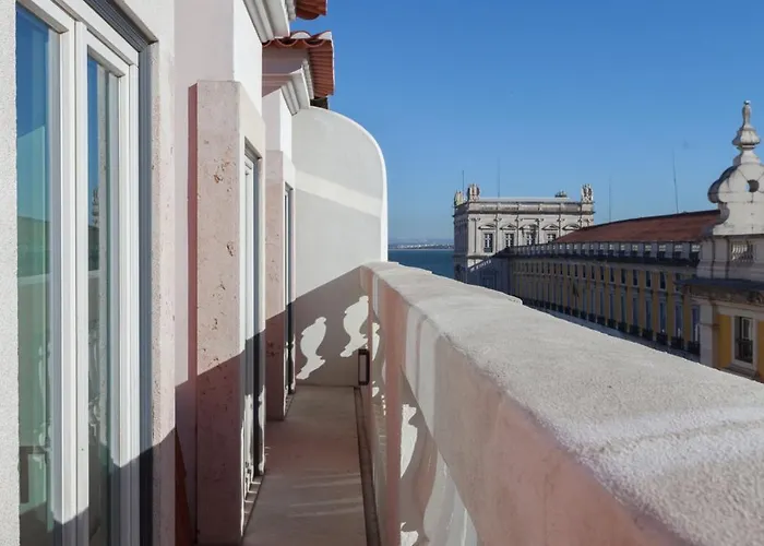 Flh Praça Comércio Stylish With Balcony Apartamento