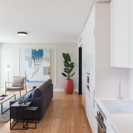 Apartment Flh Praca Comercio Stylish With Balcony Lisbon