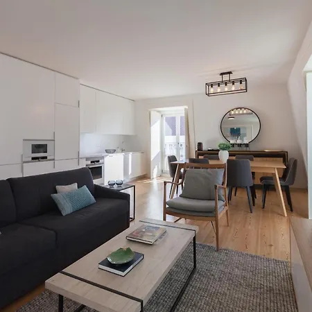 Flh Praca Comercio Stylish With Balcony Lisbon