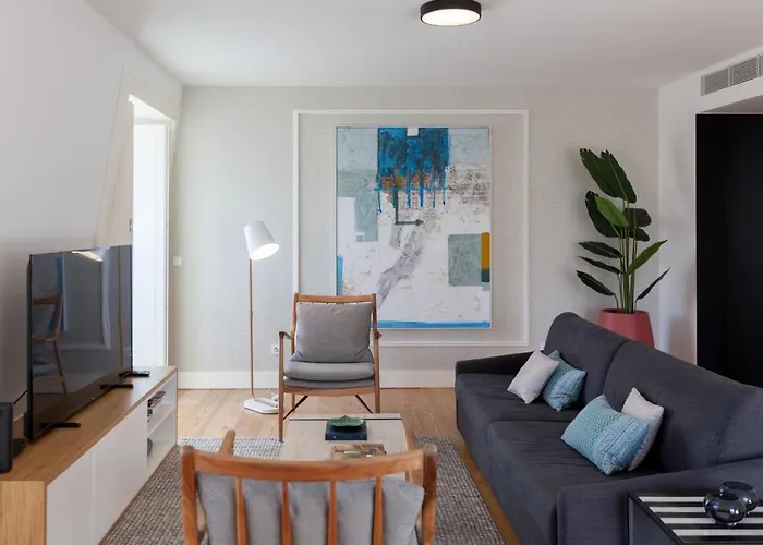 Flh Praca Comercio Stylish With Balcony *