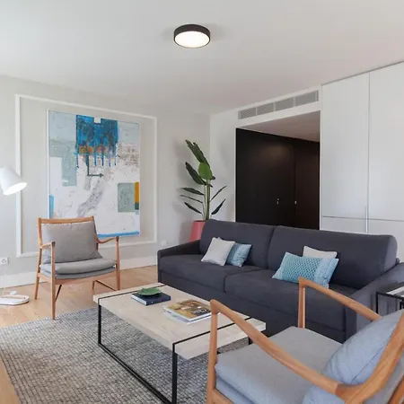 Flh Praca Comercio Stylish With Balcony Daire Lisboa